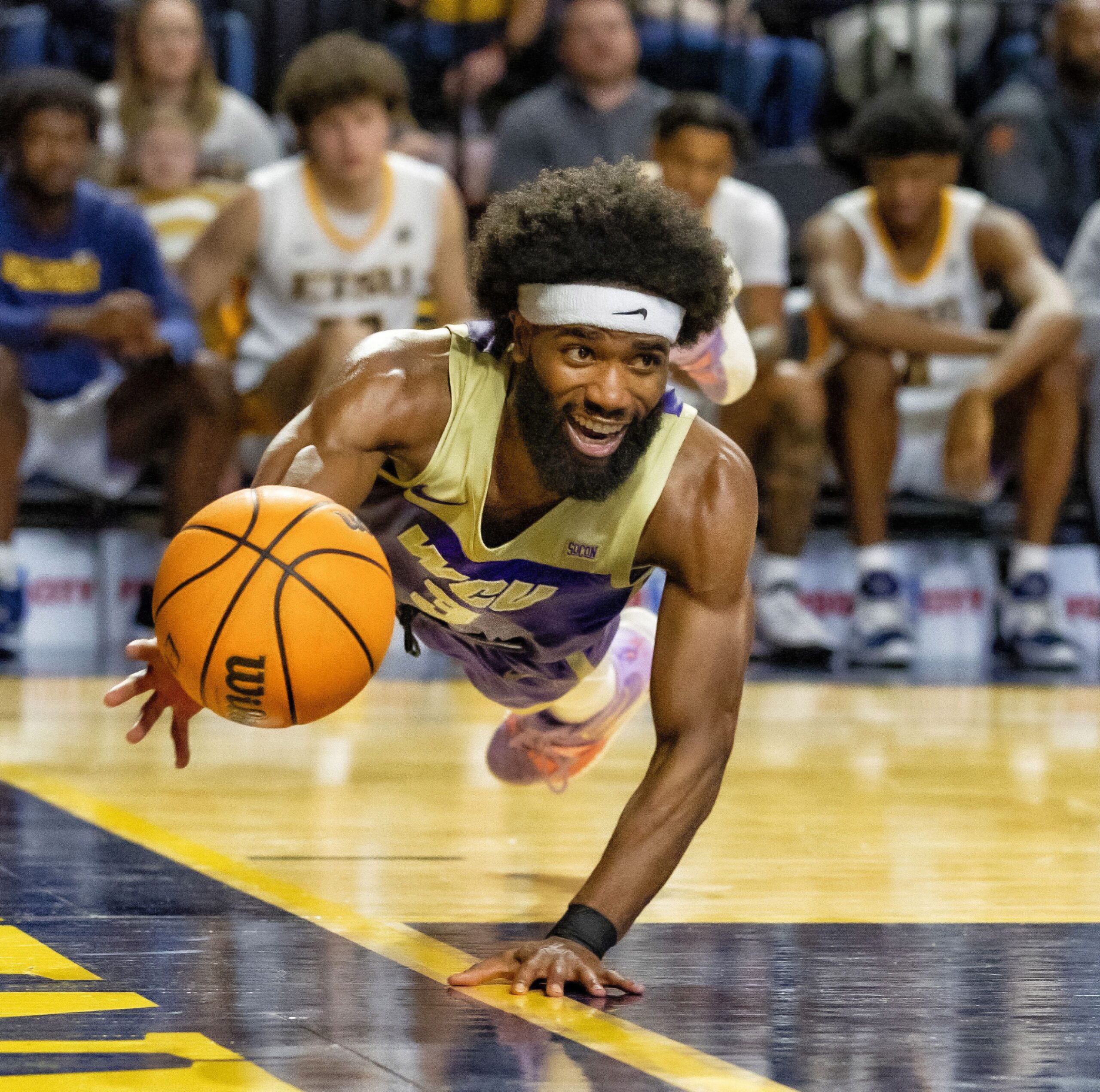 59f39e90ab14a719807debc340bb1767 monument valley on black and white film